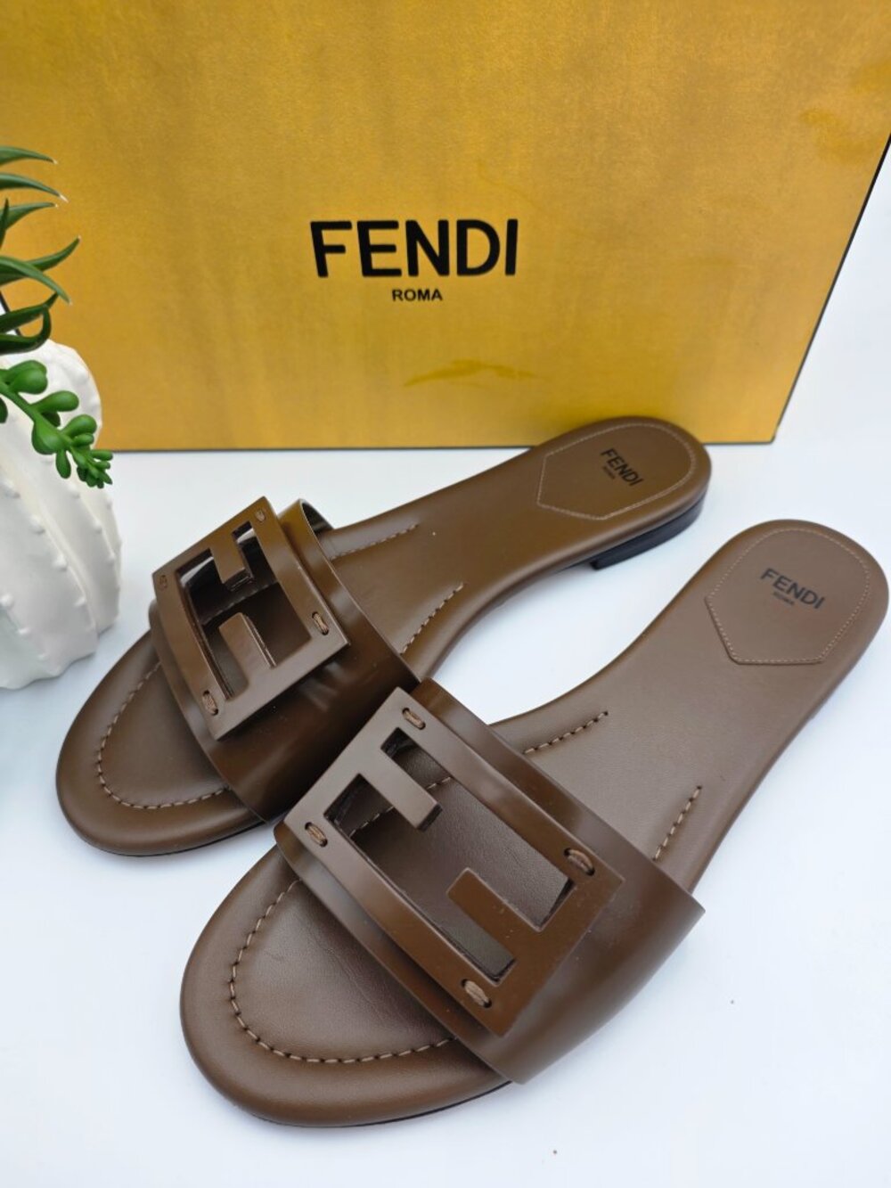Fendi Sandal - Size 40 - Picture 6 of 7